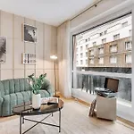Marly - Studio Avec Balcon A Auteuil