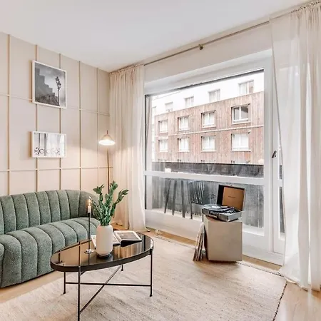 Marly - Studio Avec Balcon A Auteuil Appartamento *